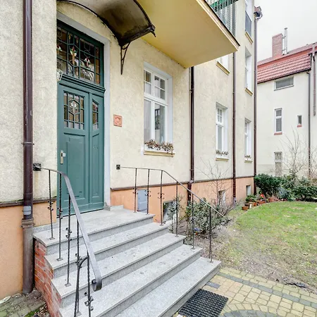 Dom & House - Fiszera Apartment